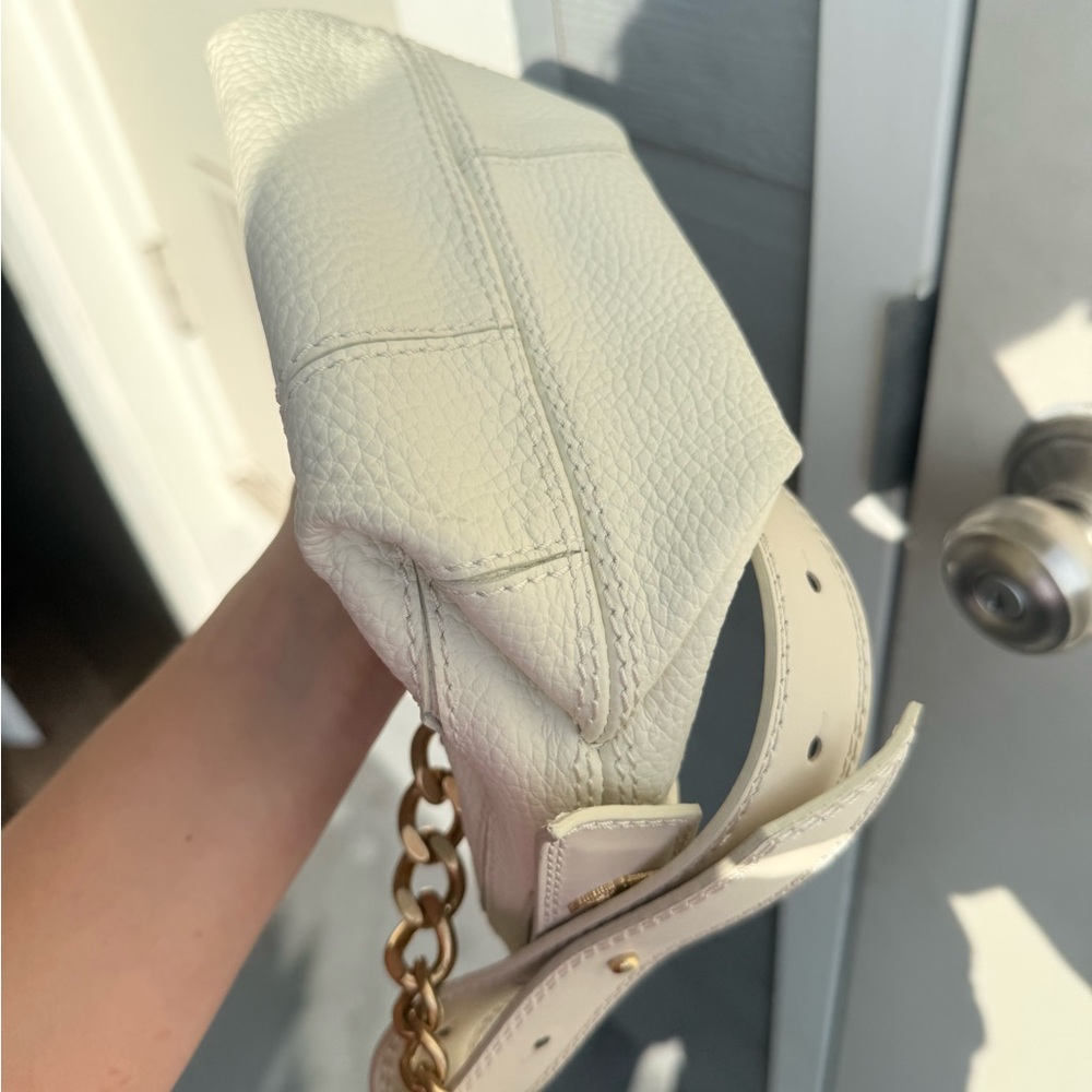 Zadig & Voltaire Cream Shoulder Bag with Gold Chain - Picture 5 of 8
